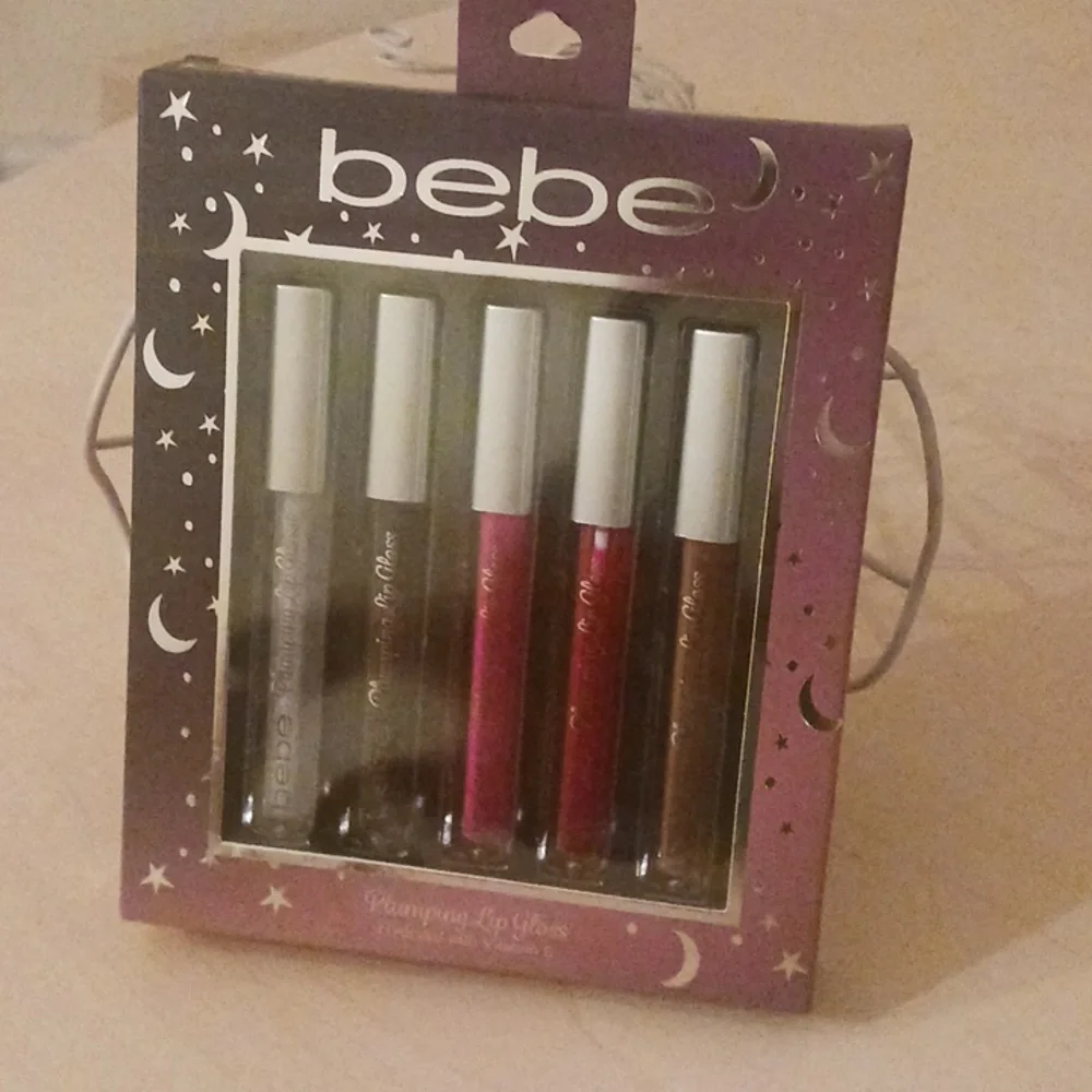bebe Plumping Lip gloss